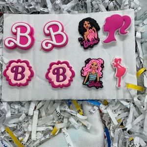 Barbie crocs charms (8pcs)